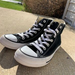 Black Hightop Converse (Women's 7)